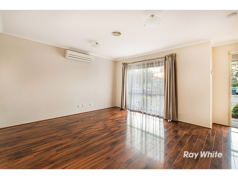 32 Genista Road, Cranbourne West VIC 3977