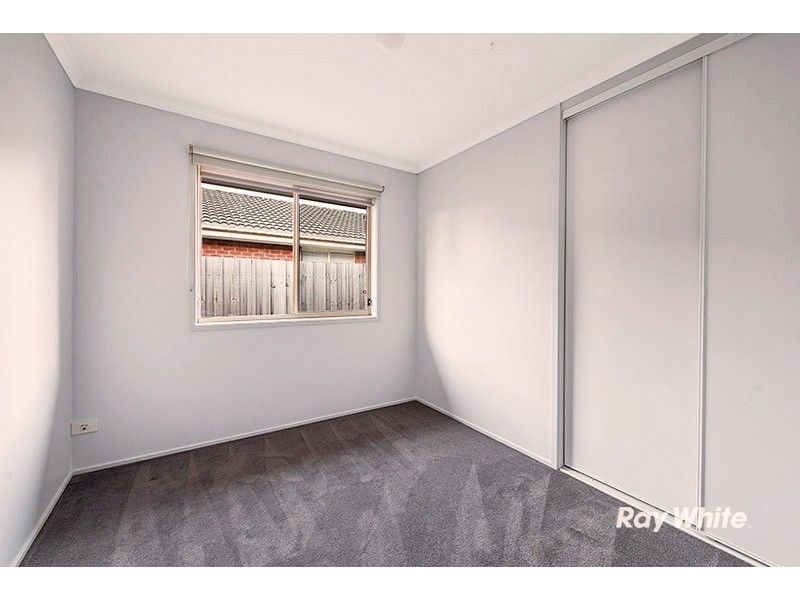32 Genista Road, Cranbourne West VIC 3977