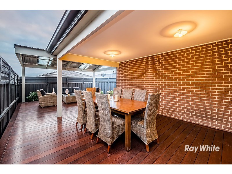 6 Hassett Lane, Cranbourne West VIC 3977