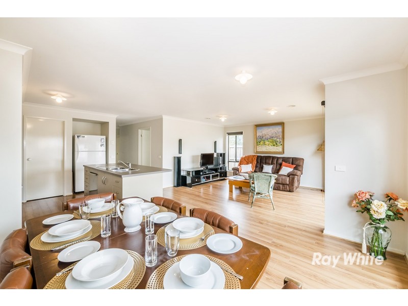 30 Pyrenees Road, Clyde VIC 3978