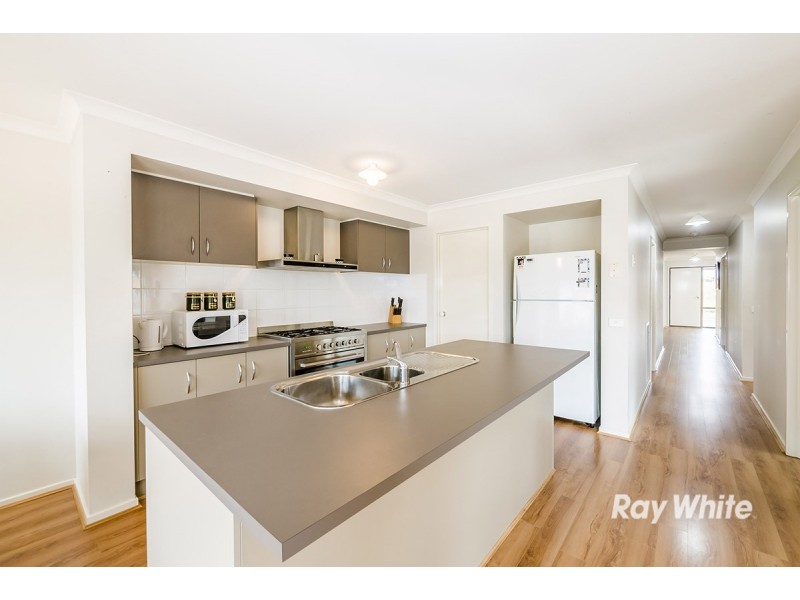 30 Pyrenees Road, Clyde VIC 3978