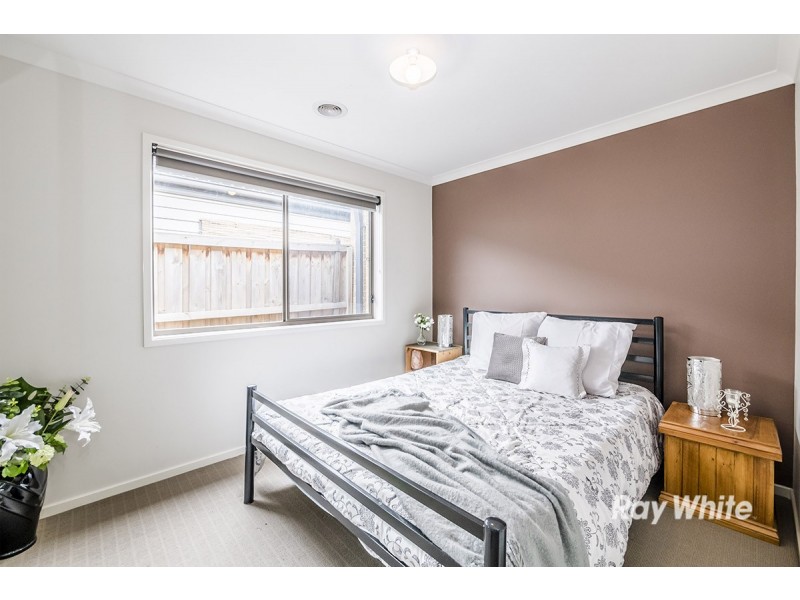 30 Pyrenees Road, Clyde VIC 3978