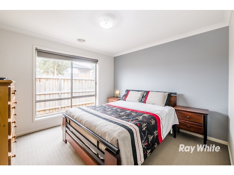 30 Pyrenees Road, Clyde VIC 3978