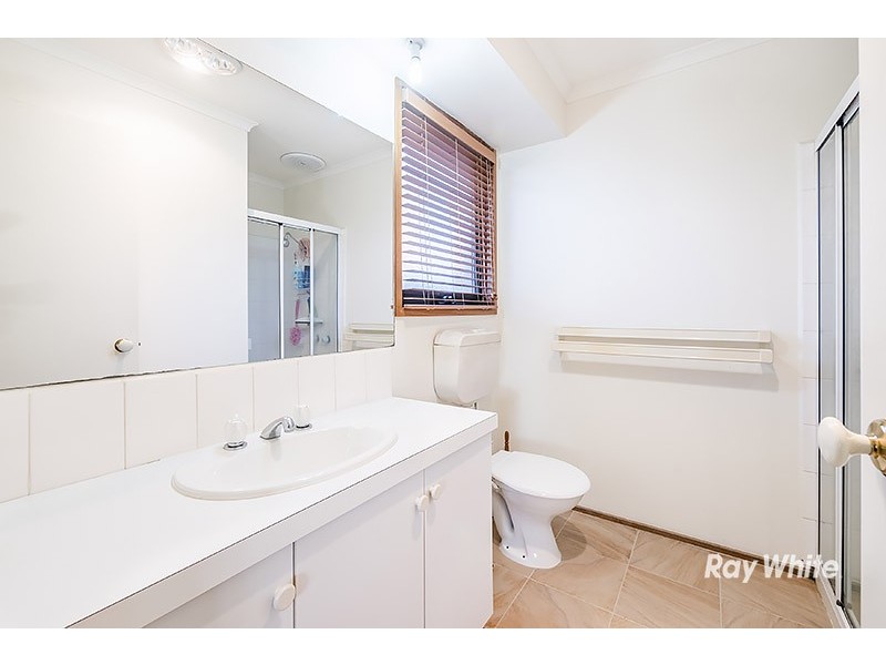 8 Jasmine Court, Cranbourne North VIC 3977