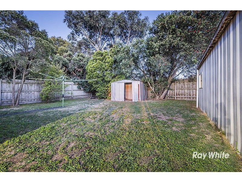 8 Jasmine Court, Cranbourne North VIC 3977