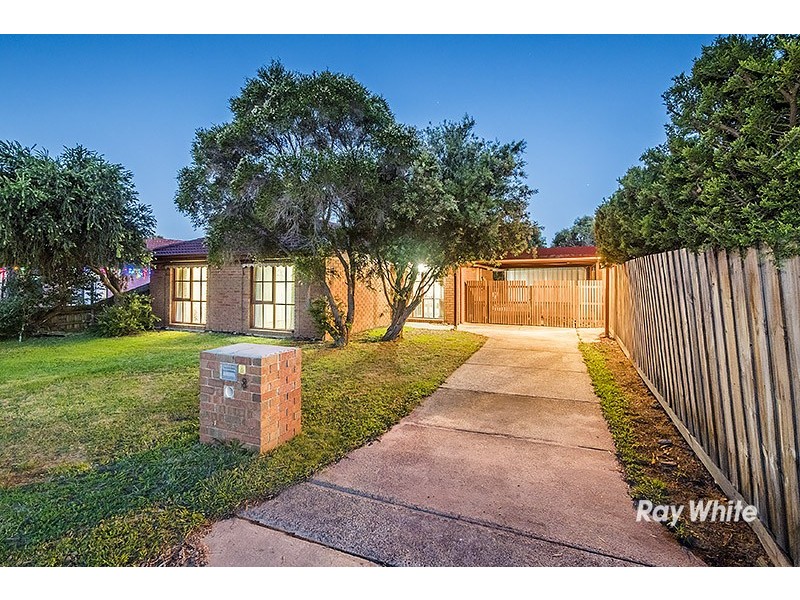 8 Jasmine Court, Cranbourne North VIC 3977