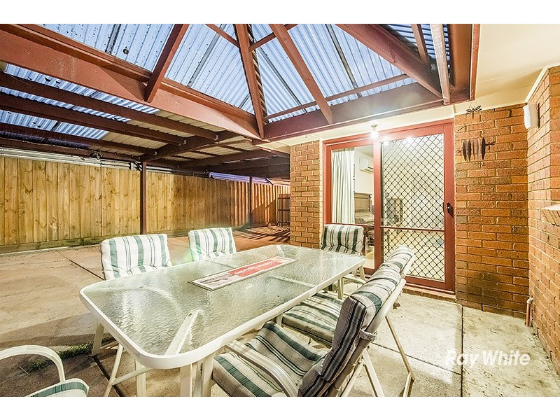 8 Jasmine Court, Cranbourne North VIC 3977