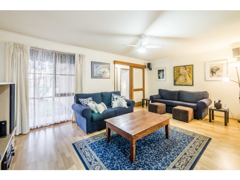 8 Jasmine Court, Cranbourne North VIC 3977