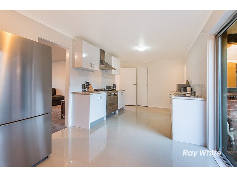 9 Hotham Street, Cranbourne VIC 3977