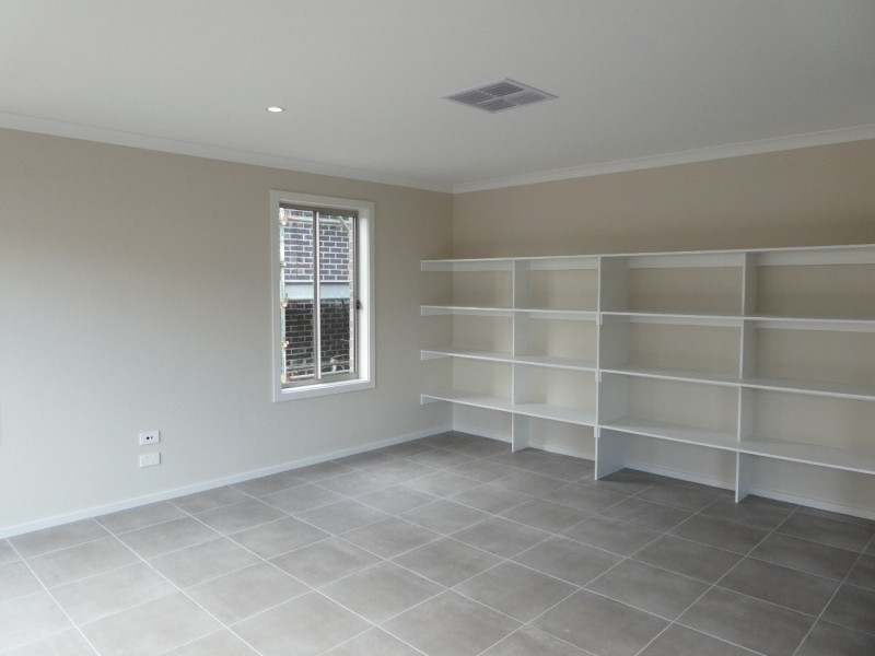 40 Barley Crescent, Clyde North VIC 3978