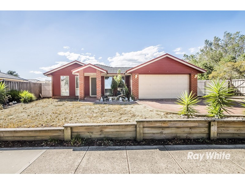 22 St Ives Drive, Narre Warren South VIC 3805