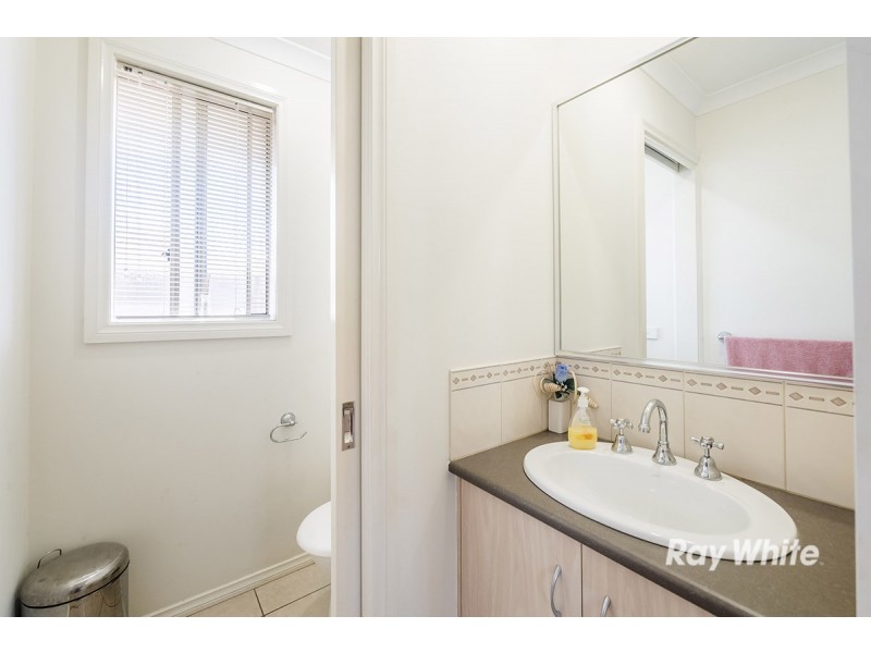 22 St Ives Drive, Narre Warren South VIC 3805