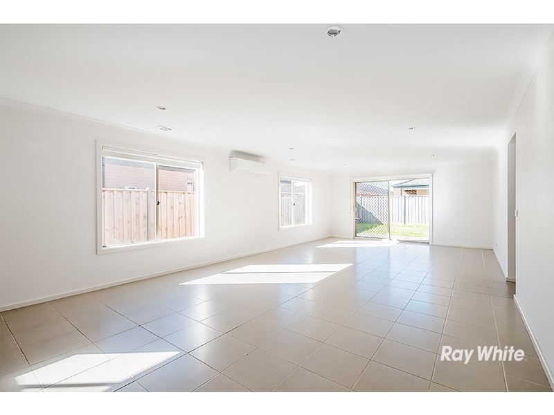67 Brocker Street, Clyde North VIC 3978