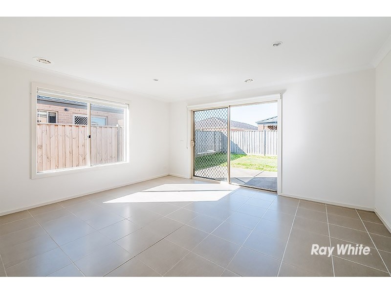 67 Brocker Street, Clyde North VIC 3978
