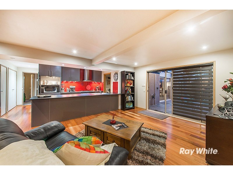 7 Christine Place, Cranbourne North VIC 3977