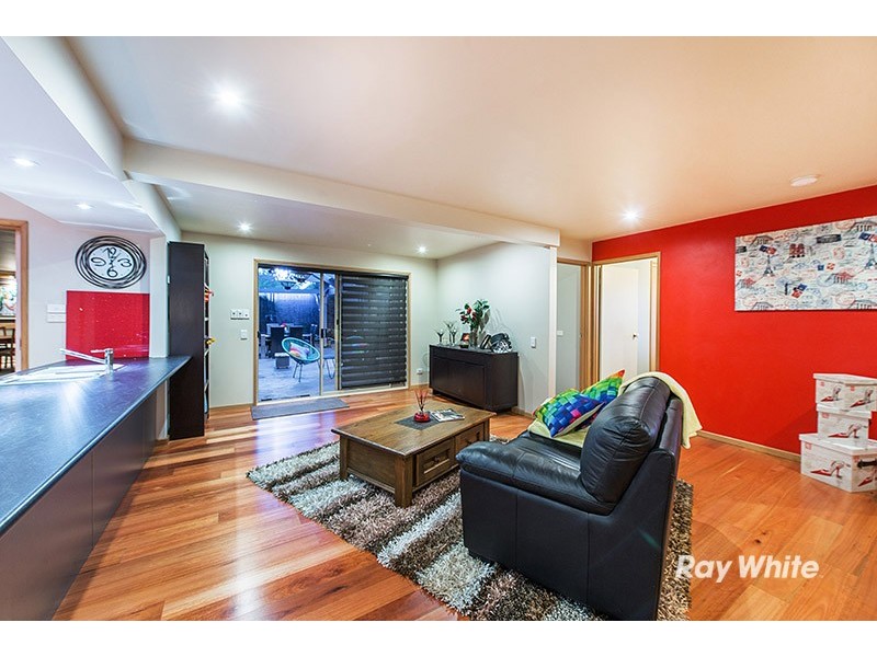 7 Christine Place, Cranbourne North VIC 3977