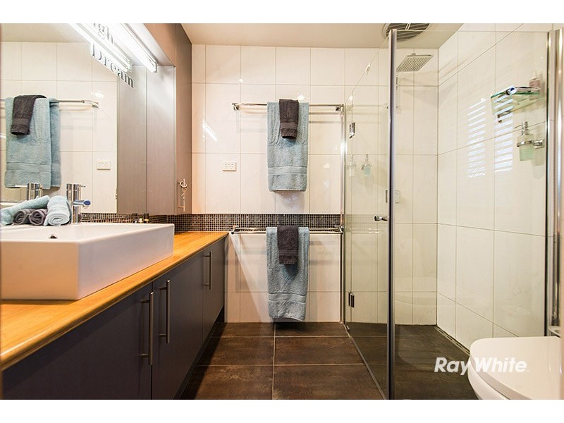 7 Christine Place, Cranbourne North VIC 3977