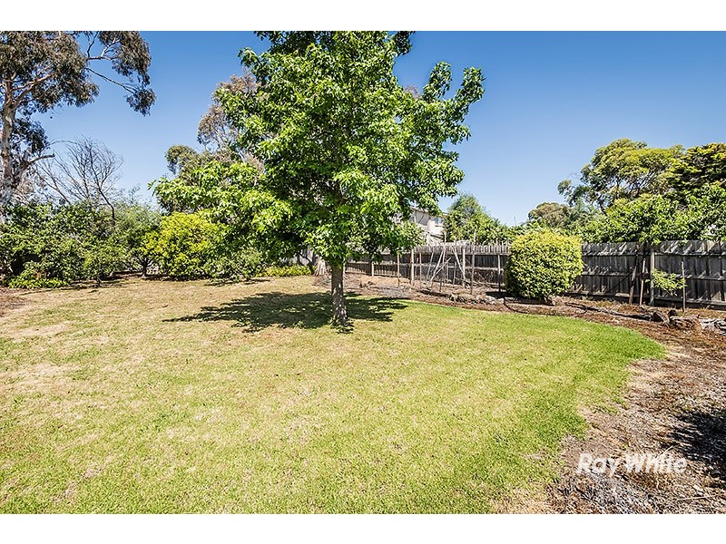 20 Damian Court, Cranbourne VIC 3977