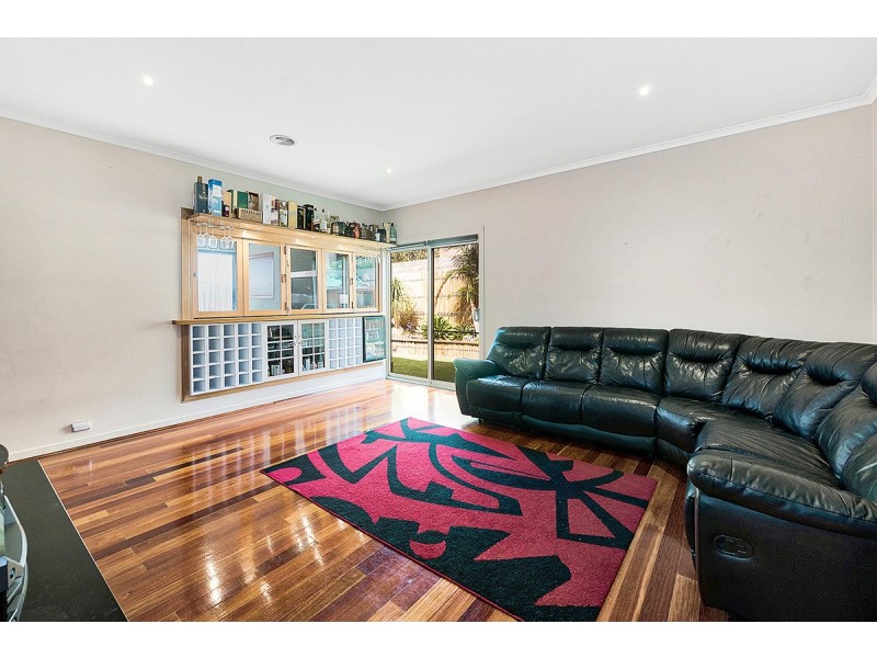 1 Cresta Court, Berwick VIC 3806