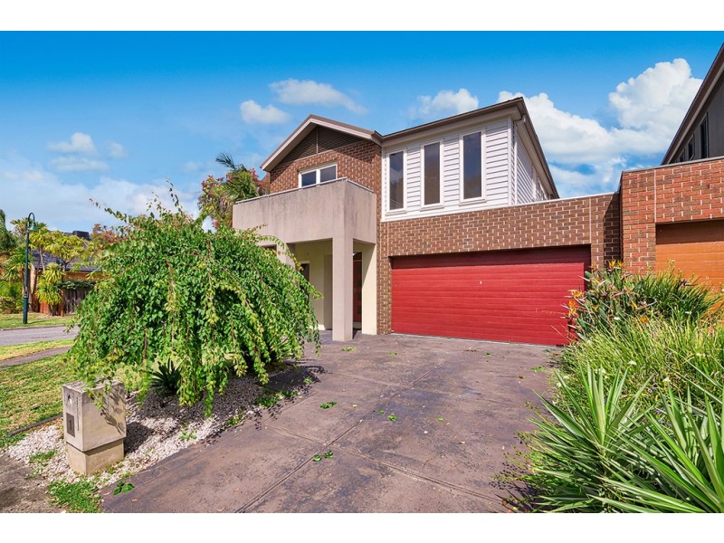 1 Cresta Court, Berwick VIC 3806