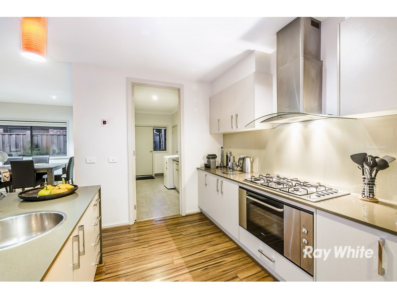 3 Black Gum Crescent, Cranbourne West VIC 3977