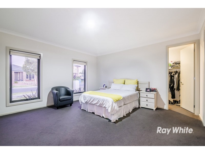 3 Black Gum Crescent, Cranbourne West VIC 3977