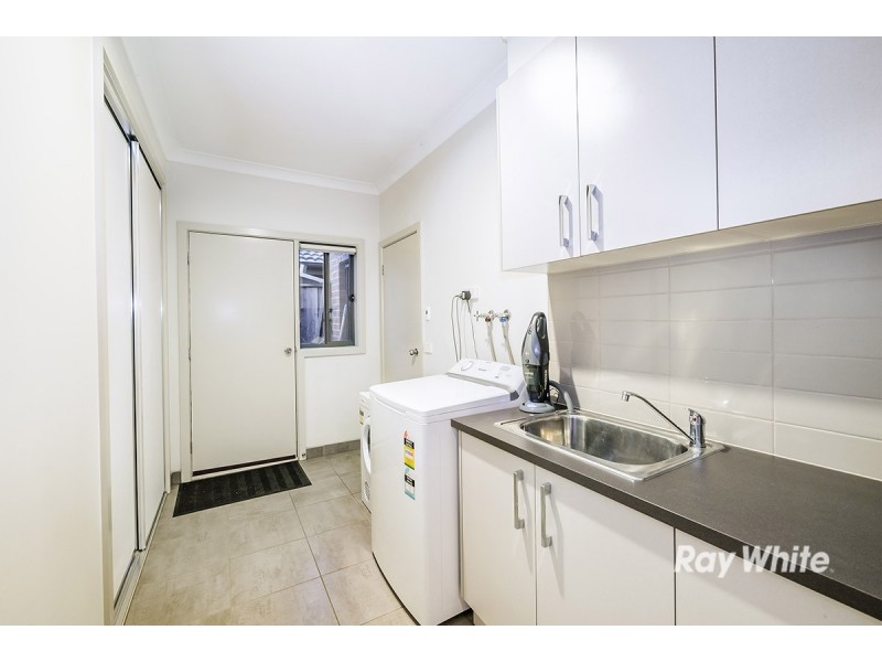 3 Black Gum Crescent, Cranbourne West VIC 3977