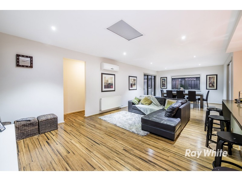 3 Black Gum Crescent, Cranbourne West VIC 3977