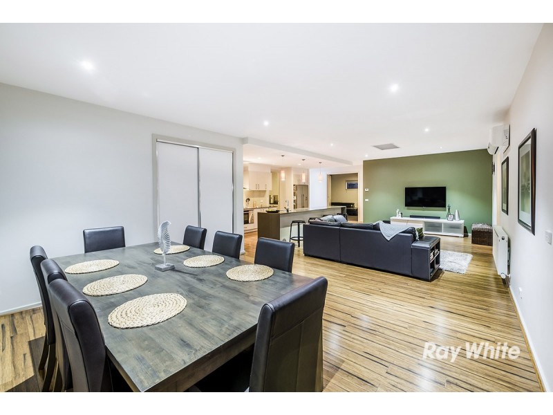 3 Black Gum Crescent, Cranbourne West VIC 3977