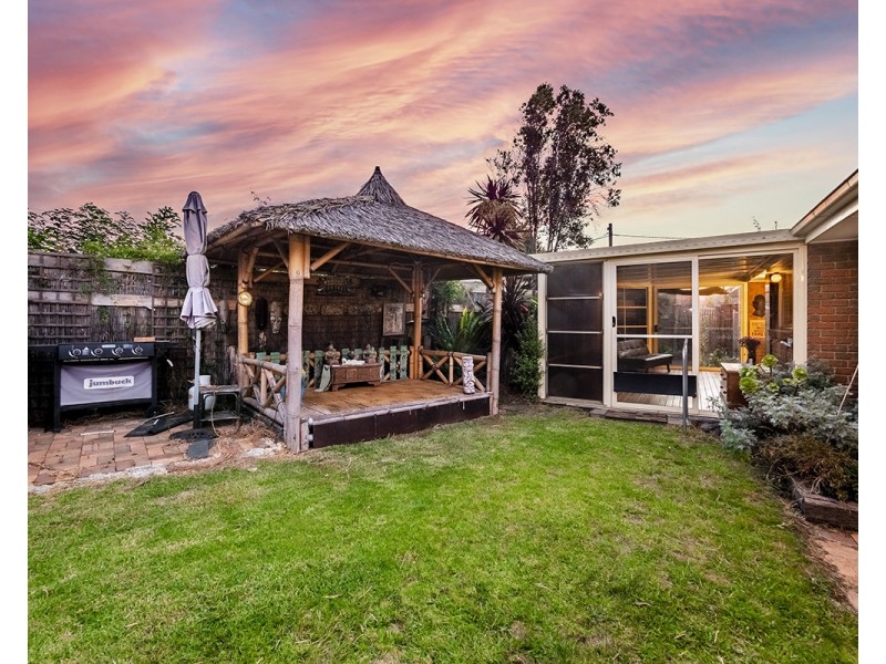 6 Yaltara Close, Cranbourne West VIC 3977