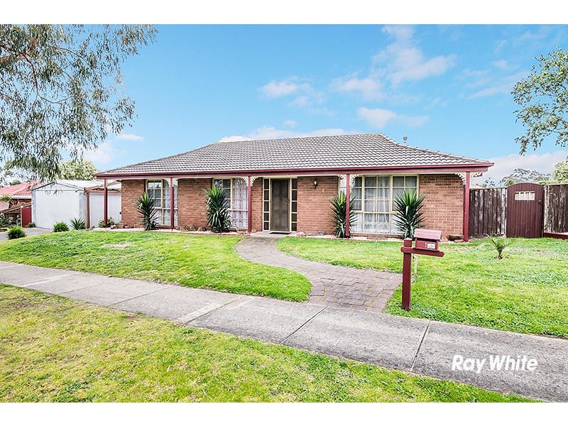 1 Wisteria Court, Cranbourne North VIC 3977