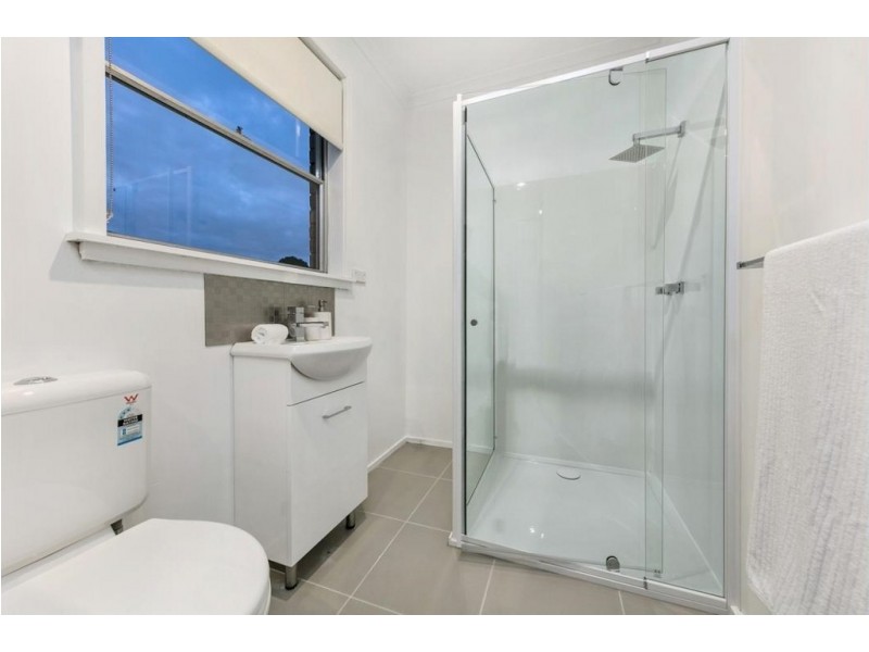 17 Windoo Street, Frankston North VIC 3200