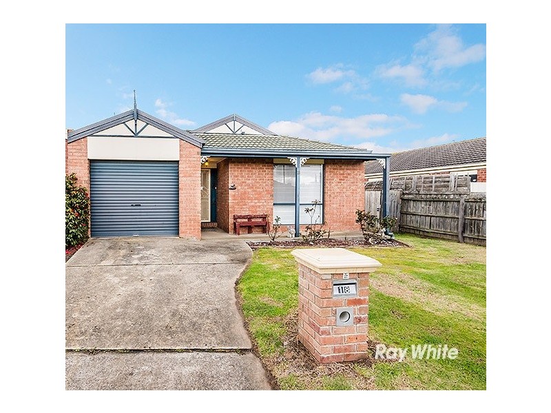 18 Charlotte Place, Cranbourne West VIC 3977