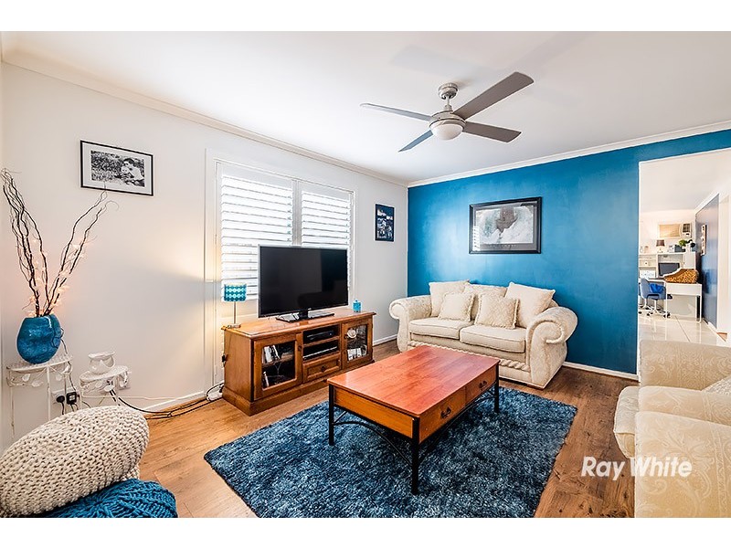 18 Charlotte Place, Cranbourne West VIC 3977