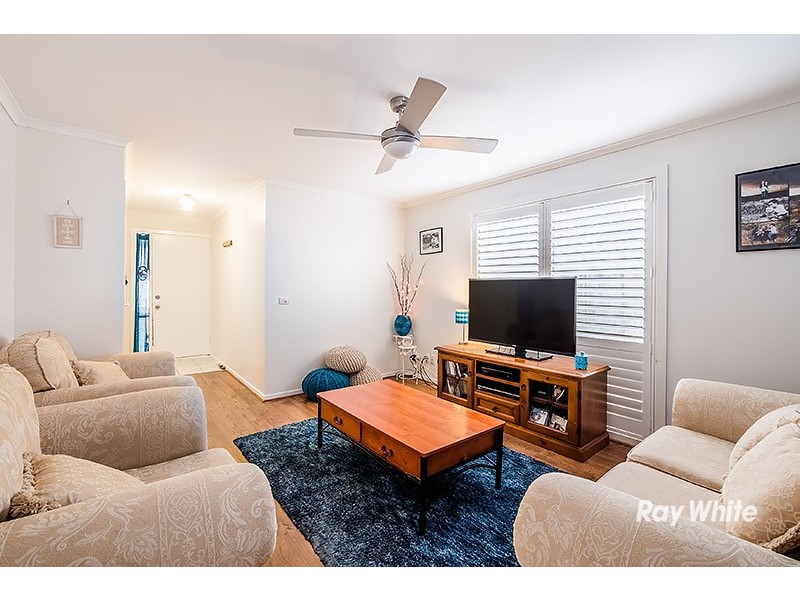 18 Charlotte Place, Cranbourne West VIC 3977