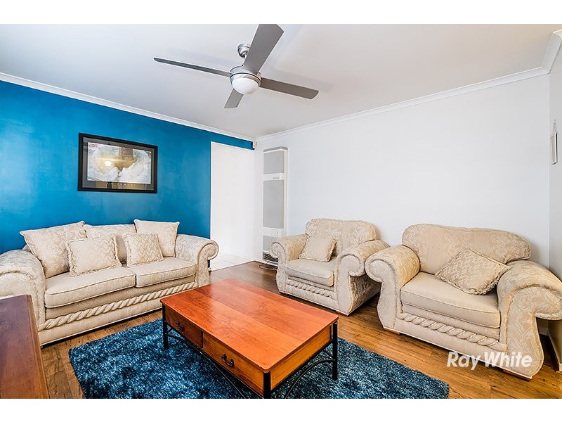 18 Charlotte Place, Cranbourne West VIC 3977