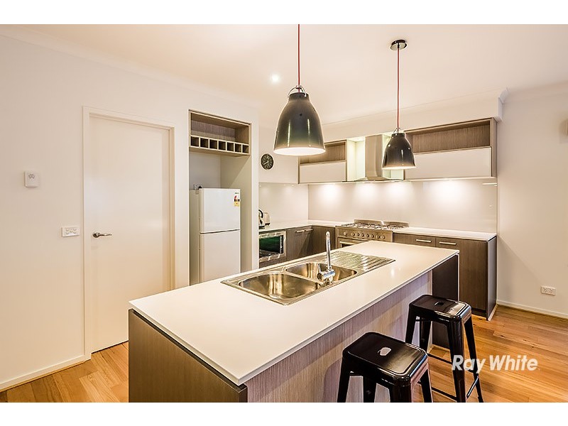 12 Percheron Way, Clyde North VIC 3978