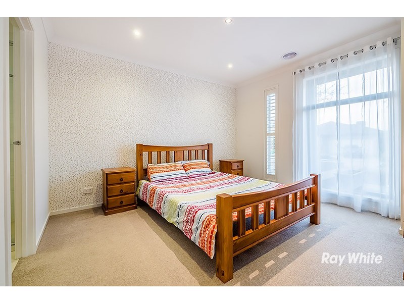 12 Percheron Way, Clyde North VIC 3978