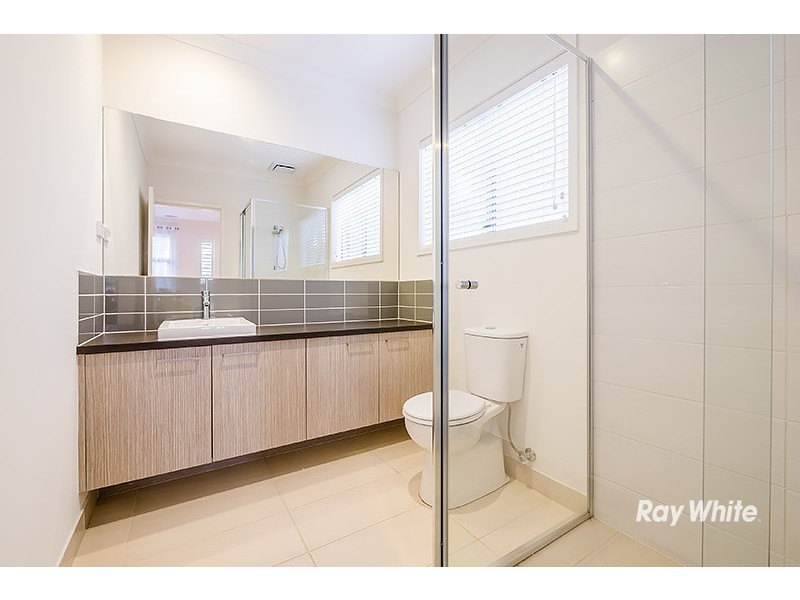 12 Percheron Way, Clyde North VIC 3978