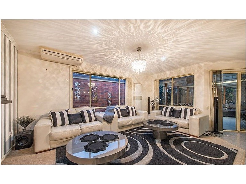 231 Monahans Road, Cranbourne West VIC 3977