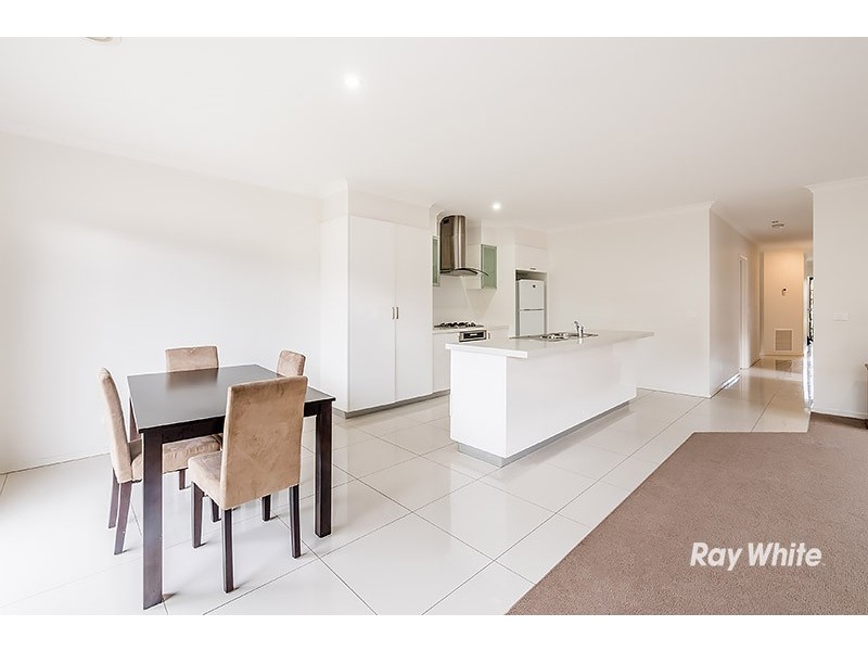 9 Lemon Grove, Cranbourne West VIC 3977