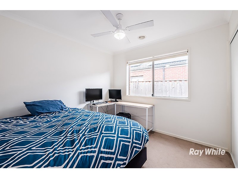 9 Lemon Grove, Cranbourne West VIC 3977