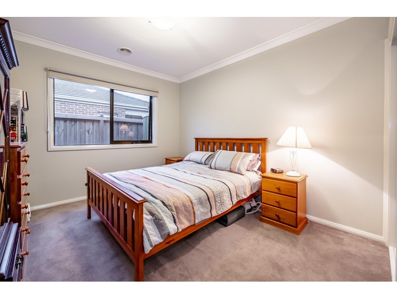 19 Union Street, Clyde North VIC 3978