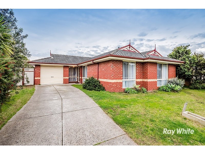 21 Monahans Road, Cranbourne West VIC 3977