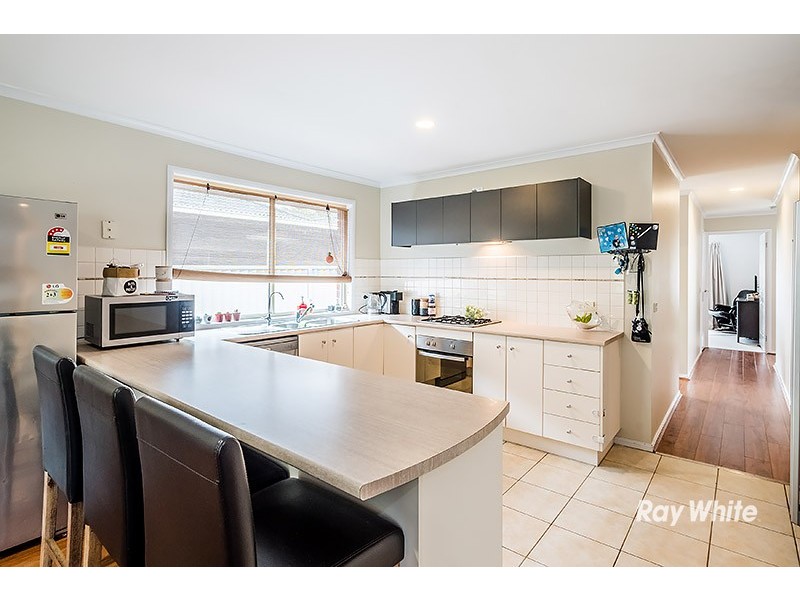 21 Monahans Road, Cranbourne West VIC 3977