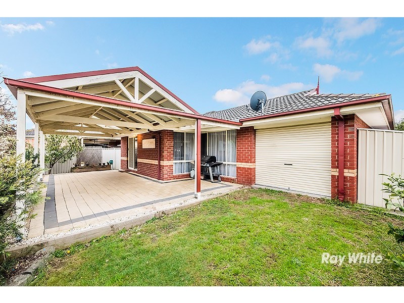 21 Monahans Road, Cranbourne West VIC 3977