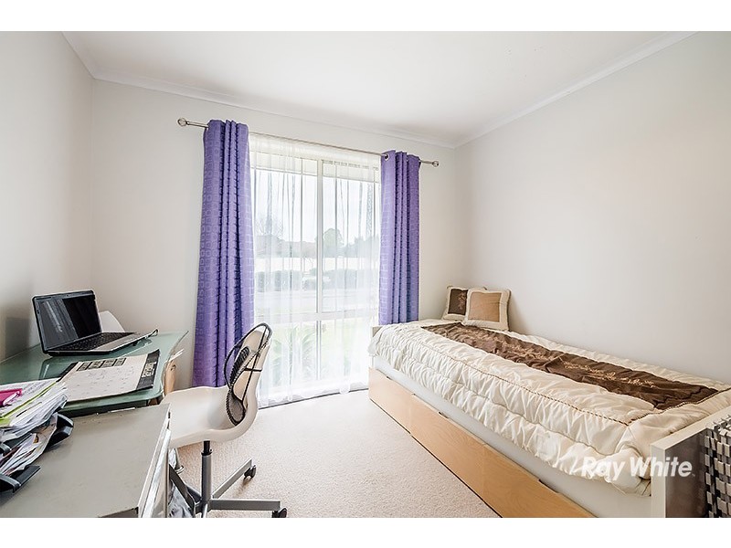 21 Monahans Road, Cranbourne West VIC 3977