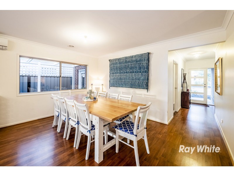 15 Ventasso Street, Clyde North VIC 3978