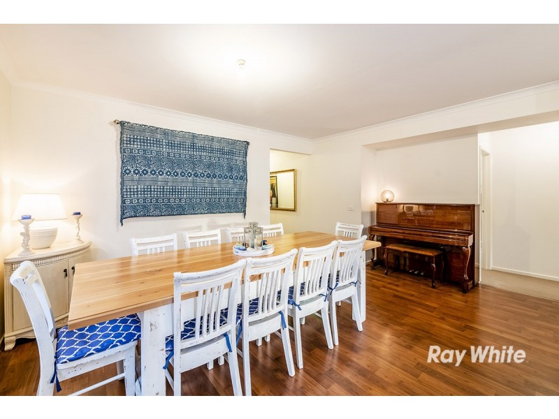 15 Ventasso Street, Clyde North VIC 3978