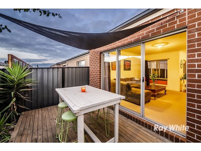 15 Ventasso Street, Clyde North VIC 3978